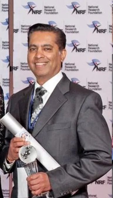 Portrait of Professor Keertan Dheda.